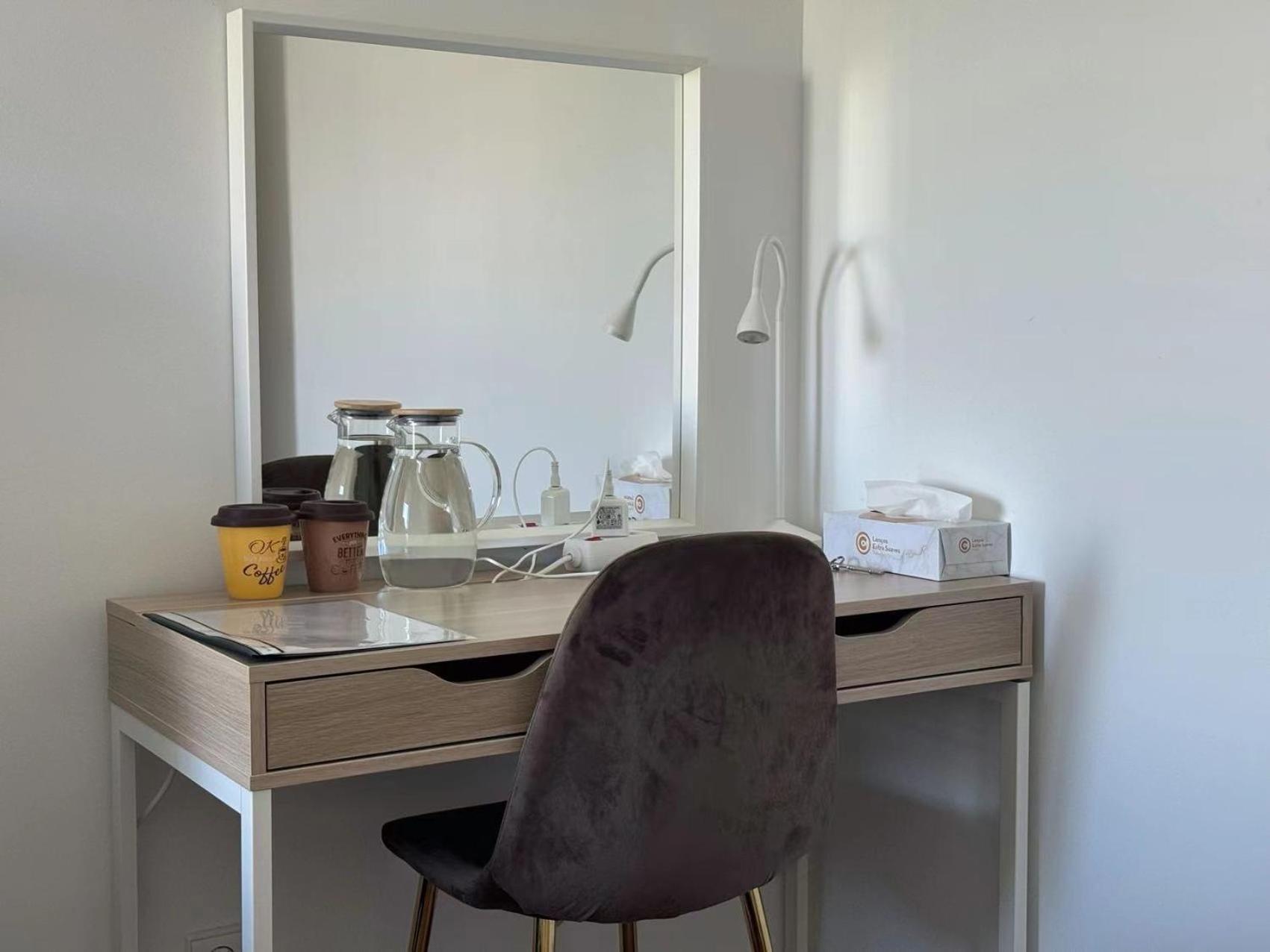 Comfy Room Near Metro & Airport Lisboa Eksteriør billede